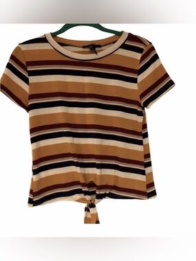 Forever 21 Short sleeved striped lightweight sweater with tie front size medium